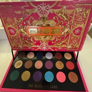 Pat McGrath Eyeshadow Palette - Vibrant Multi-Color